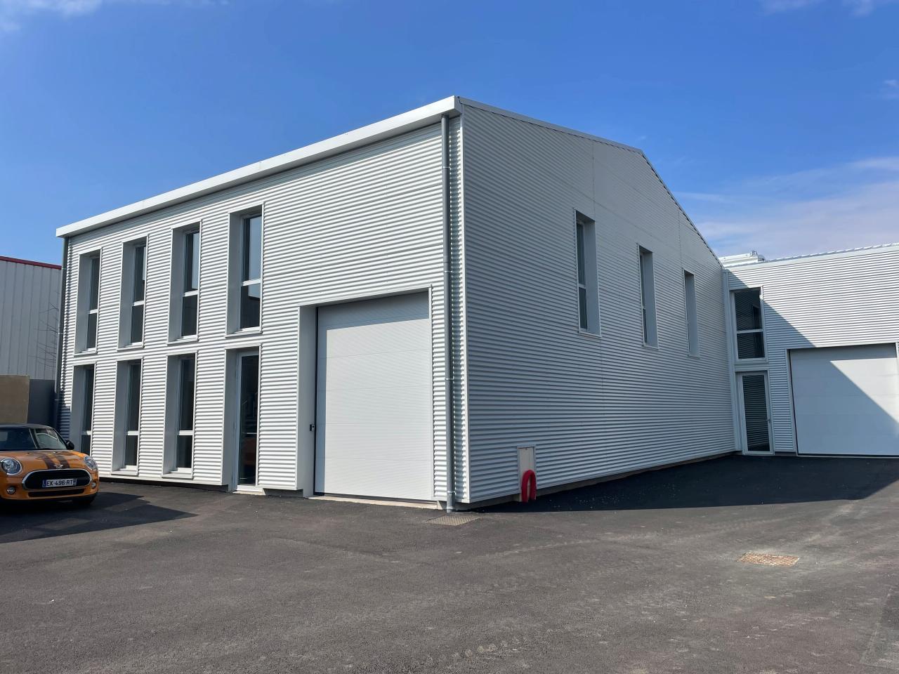 Local d'activité Chassieu 360m² Location local d'activité Chassieu Rhône OLACT2530941 0